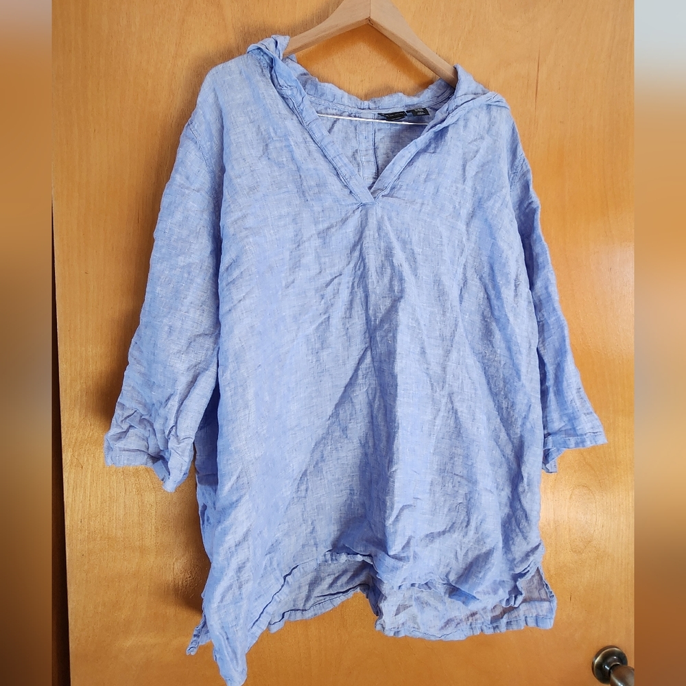 Tahari Light Blue Linen Top